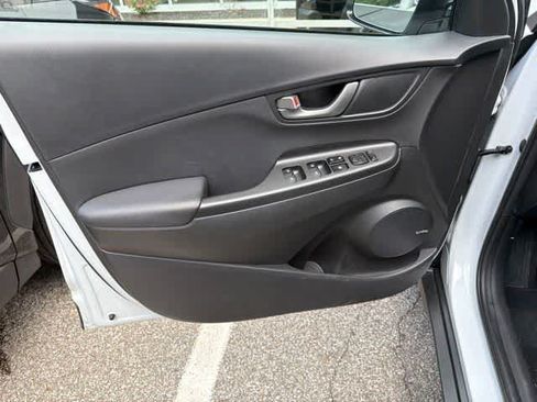 Used 2019 Hyundai Kona Limited AWD/4WD image 16