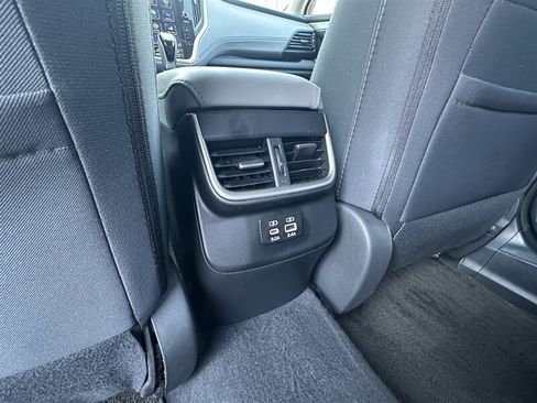 Used 2025 Subaru Outback Premium AWD/4WD image 39