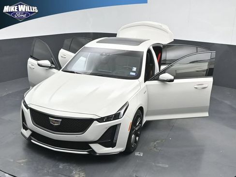 Used 2023 Cadillac CT5 V w/ Premium Package RWD image 26