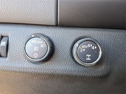 Used 2017 Chevrolet Colorado Z71 image 25