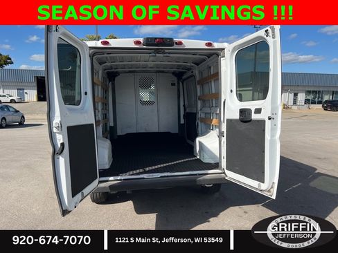 Used 2023 RAM ProMaster 2500 image 12