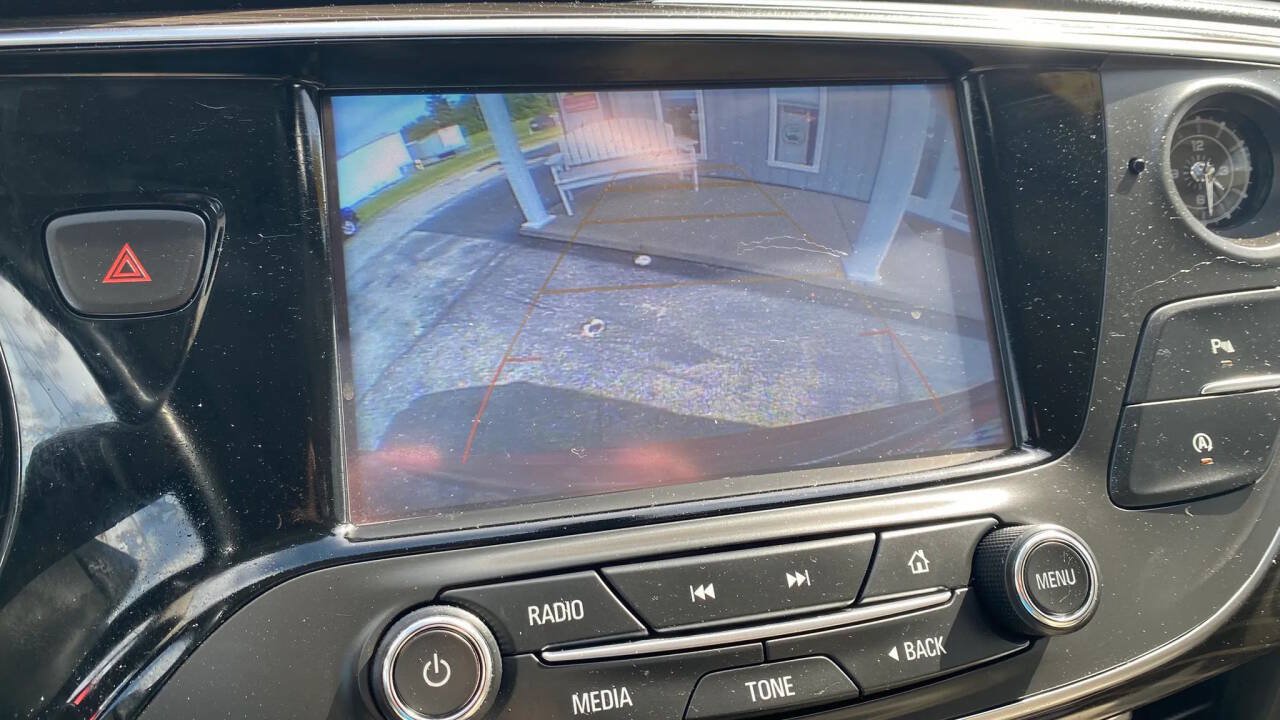 Used 2019 Buick Envision Essence AWD/4WD image 16