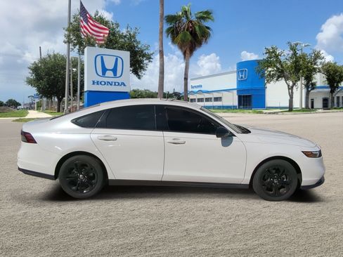New 2025 Honda Accord SE image 4