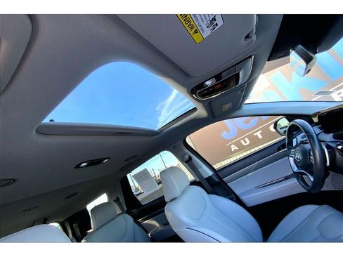 Used 2024 Hyundai Palisade SEL w/ Premium Package image 24