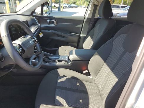 New 2026 Kia Sorento LX FWD image 12