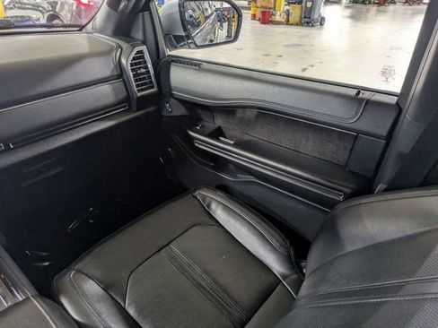 Used 2021 Ford Expedition Max Limited RWD image 19