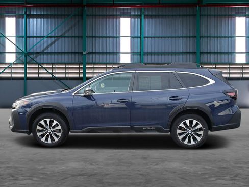 Used 2023 Subaru Outback Limited image 2