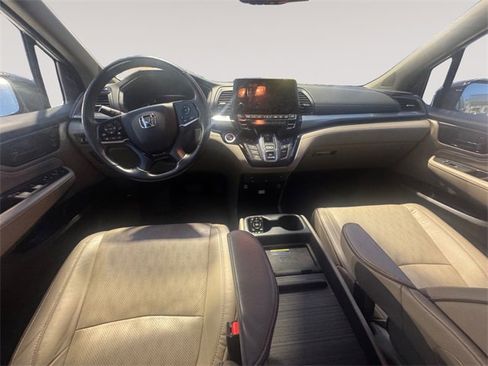 Used 2022 Honda Odyssey Elite image 8