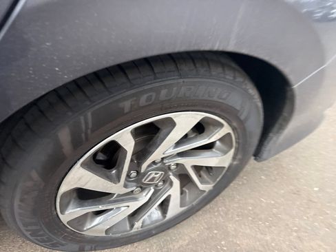 Used 2017 Honda Civic EX image 5