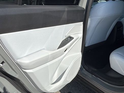 New 2026 Jeep Cherokee Laredo image 18