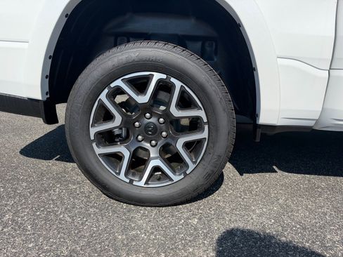 New 2026 RAM 1500 Laramie w/ Trailer Tow Group AWD/4WD image 28