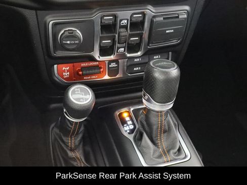 Used 2021 Jeep Gladiator Mojave AWD/4WD image 19
