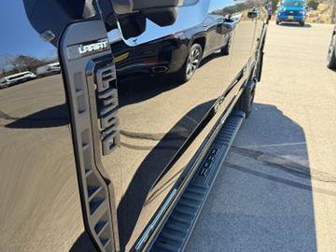 Certified 2025 Ford F350 Lariat w/ Lariat Ultimate Package AWD/4WD image 10
