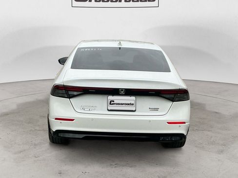 Used 2024 Honda Accord Touring image 4