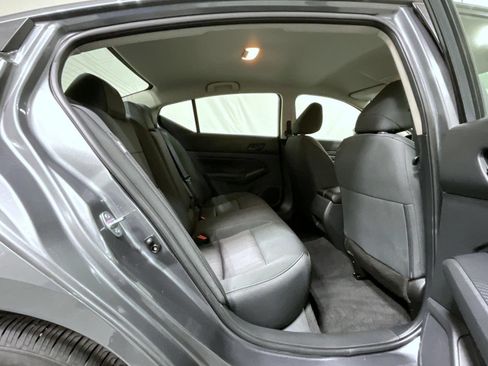 Certified 2025 Nissan Altima 2.5 S FWD image 19