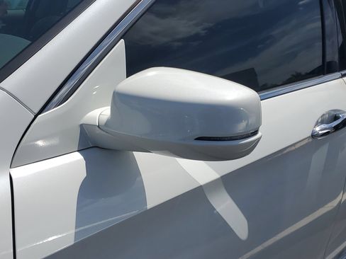 Used 2017 Honda Accord Touring image 4