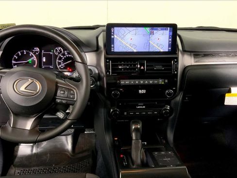 New 2022 Lexus GX 460 image 5