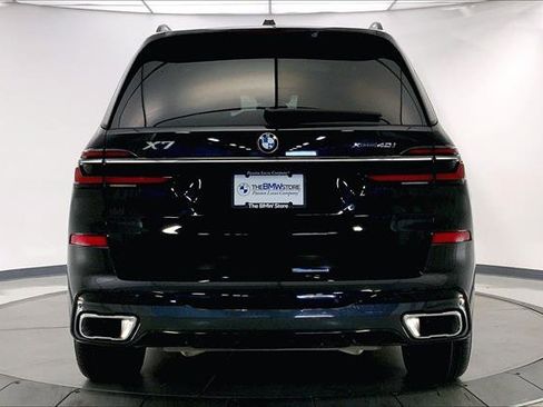 Certified 2024 BMW X7 xDrive40i w/ M Sport Package image 3