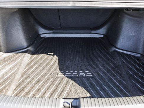 Certified 2024 Honda Accord EX image 28