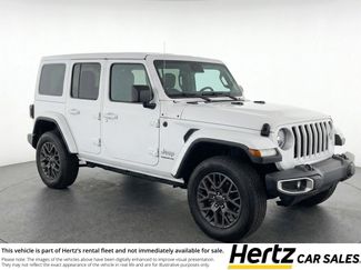 Used 2025 Jeep Wrangler Sahara video 1