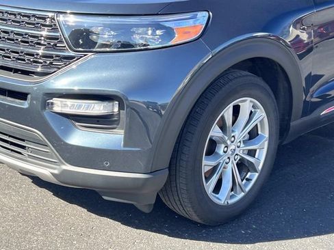 Certified 2023 Ford Explorer XLT w/ Equipment Group 202A image 5