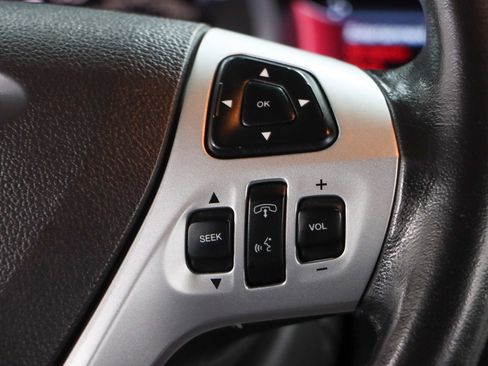 Used 2014 Ford Explorer XLT w/ Equipment Group 202A image 14