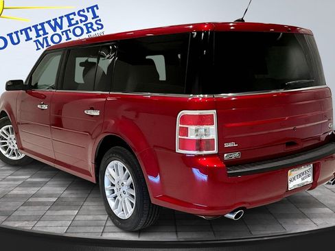Used 2019 Ford Flex SEL image 4