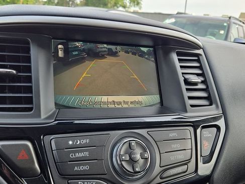 Used 2020 Nissan Pathfinder S FWD image 12