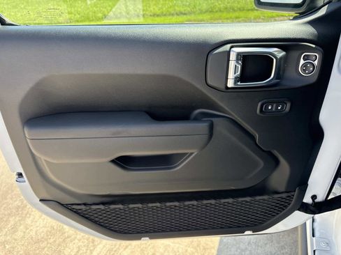 New 2025 Jeep Wrangler Willys image 34