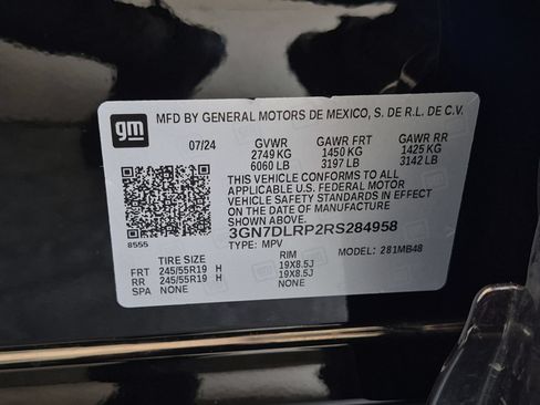 Used 2024 Chevrolet Equinox EV LT FWD image 30