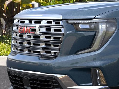 New 2026 GMC Acadia Denali image 13