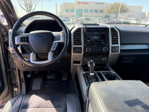 Used 2015 Ford F150 Lariat image 10