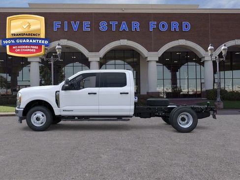 New 2026 Ford F350 XL w/ XL Chrome Package image 4