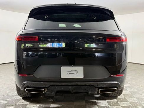Used 2025 Land Rover Range Rover Sport SE AWD/4WD image 7
