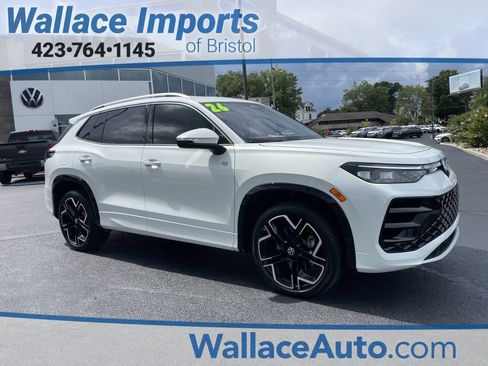 Used 2026 Volkswagen Tiguan SEL R-Line AWD/4WD image 1
