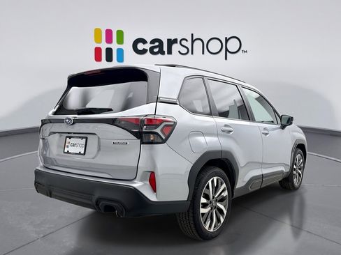 Used 2025 Subaru Forester Touring image 5