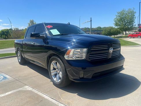 Used 2016 RAM 1500 Big Horn AWD/4WD image 4