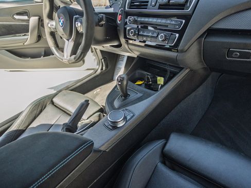 Used 2017 BMW M2 image 33