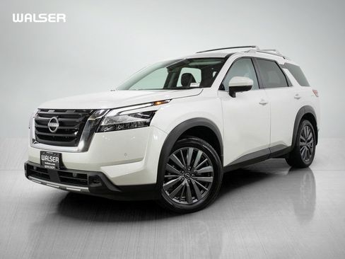 Used 2023 Nissan Pathfinder SL w/ SL Premium Package AWD/4WD image 1