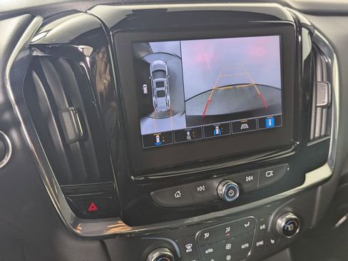 Used 2023 Chevrolet Traverse RS image 22