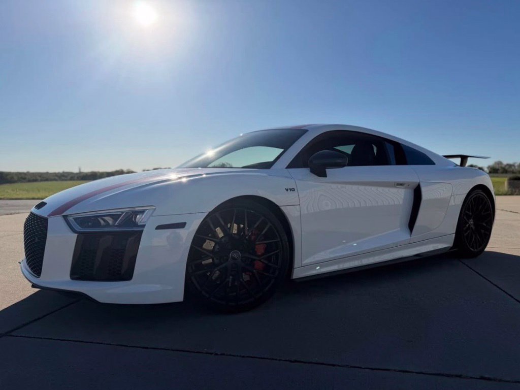 Used 2018 Audi R8 V10 RWD image 4