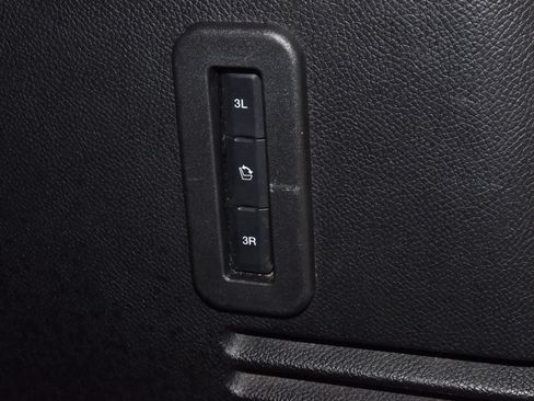 Used 2017 Lincoln Navigator L Select AWD/4WD image 39