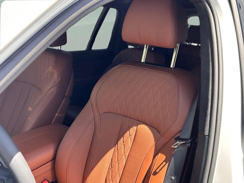New 2026 BMW ALPINA XB7 AWD/4WD image 24