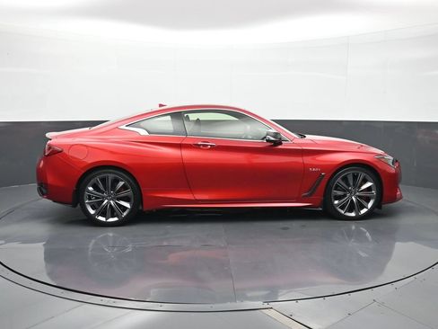 Used 2018 INFINITI Q60 Red Sport 400 AWD/4WD image 22