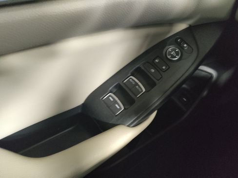 Used 2019 Honda Accord EX image 27