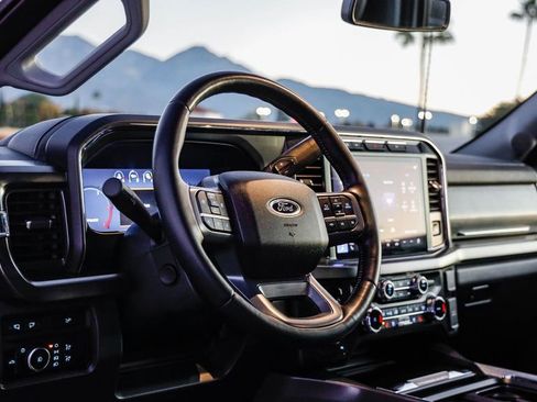 Used 2024 Ford F250 Lariat image 19