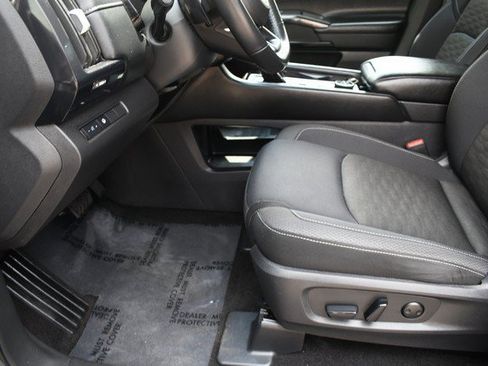Used 2024 Nissan Pathfinder SV AWD/4WD image 15