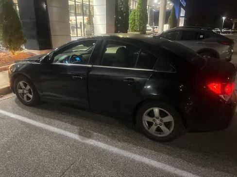 Used 2014 Chevrolet Cruze LT image 10