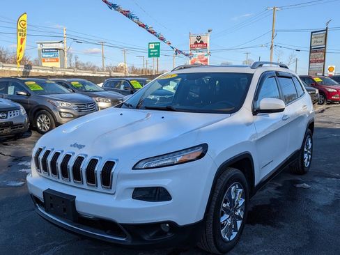 Used 2015 Jeep Cherokee Limited w/ Luxury Group image 8
