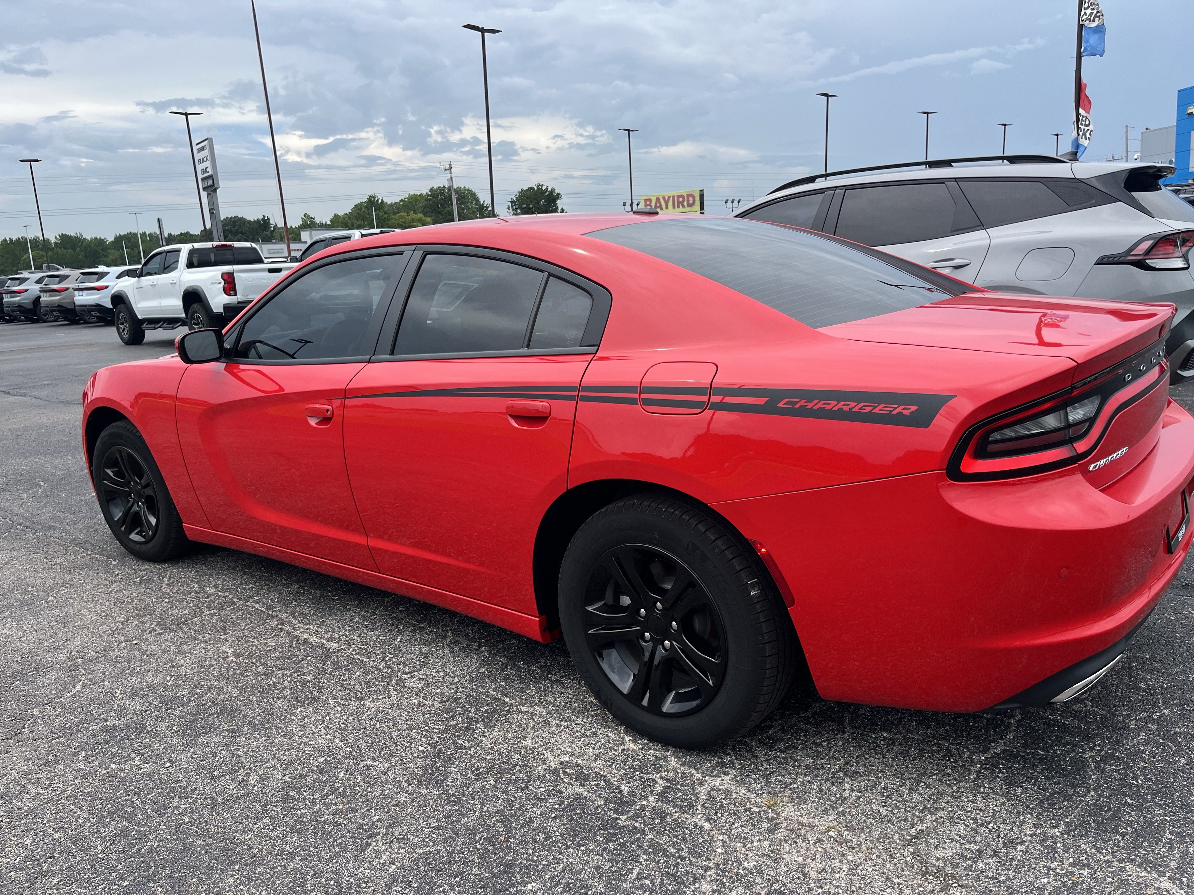 Used 2022 Dodge Charger SXT RWD image 4